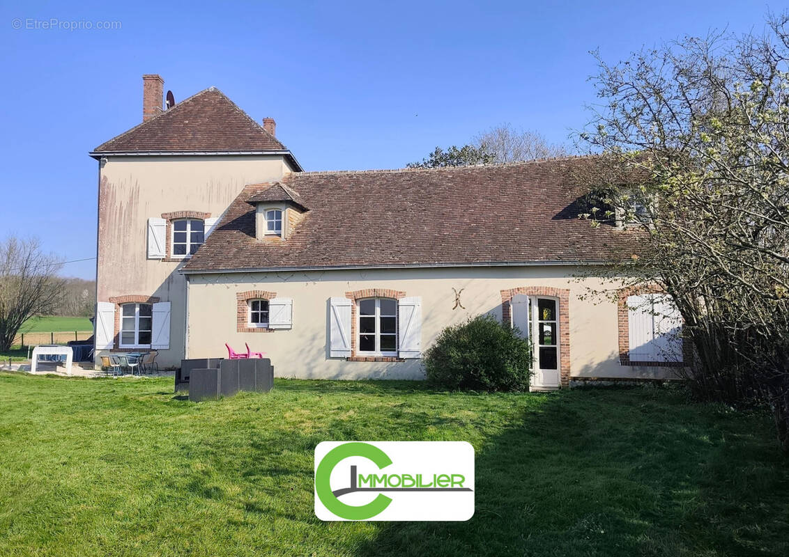Maison à DOLLON