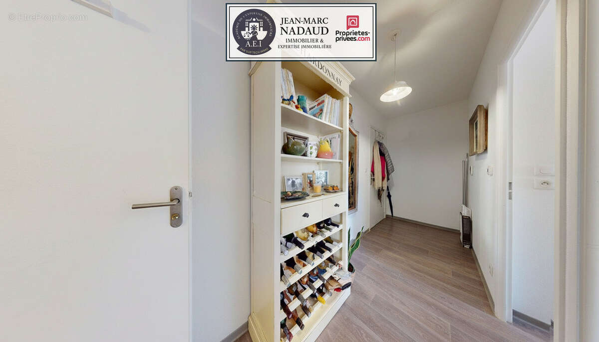 Appartement à PUGET-SUR-ARGENS