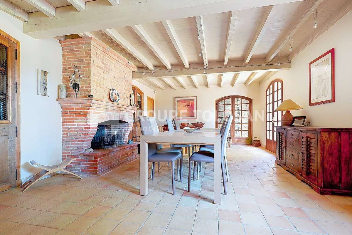 Maison à ESCALQUENS