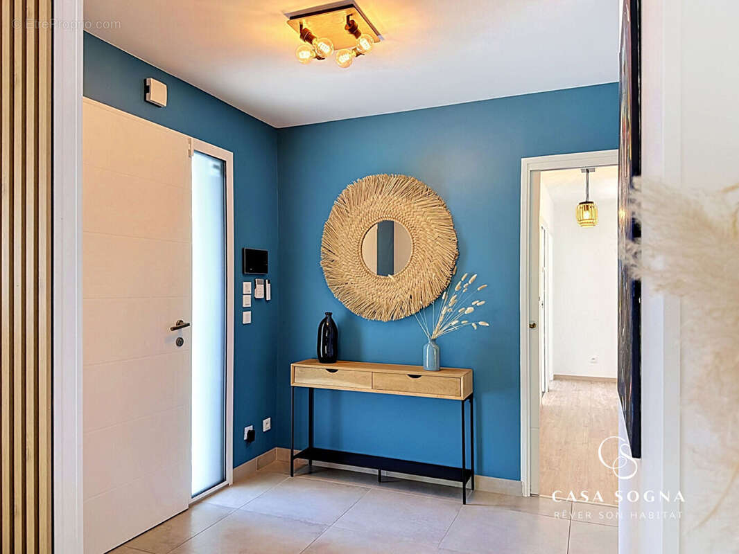 Villa contemporaine - 6 pièces - 131,82 m² - photo 8