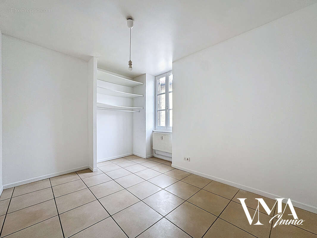 Appartement à CHAZAY-D&#039;AZERGUES