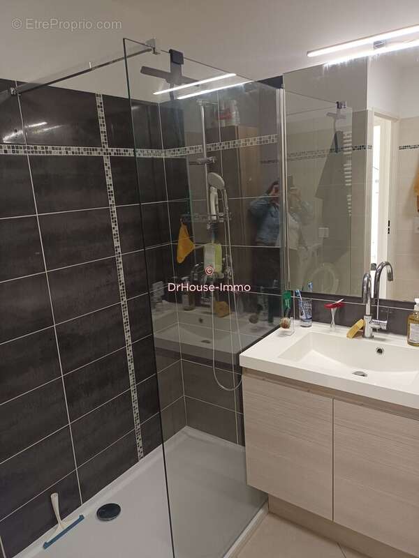 Appartement à CARQUEIRANNE