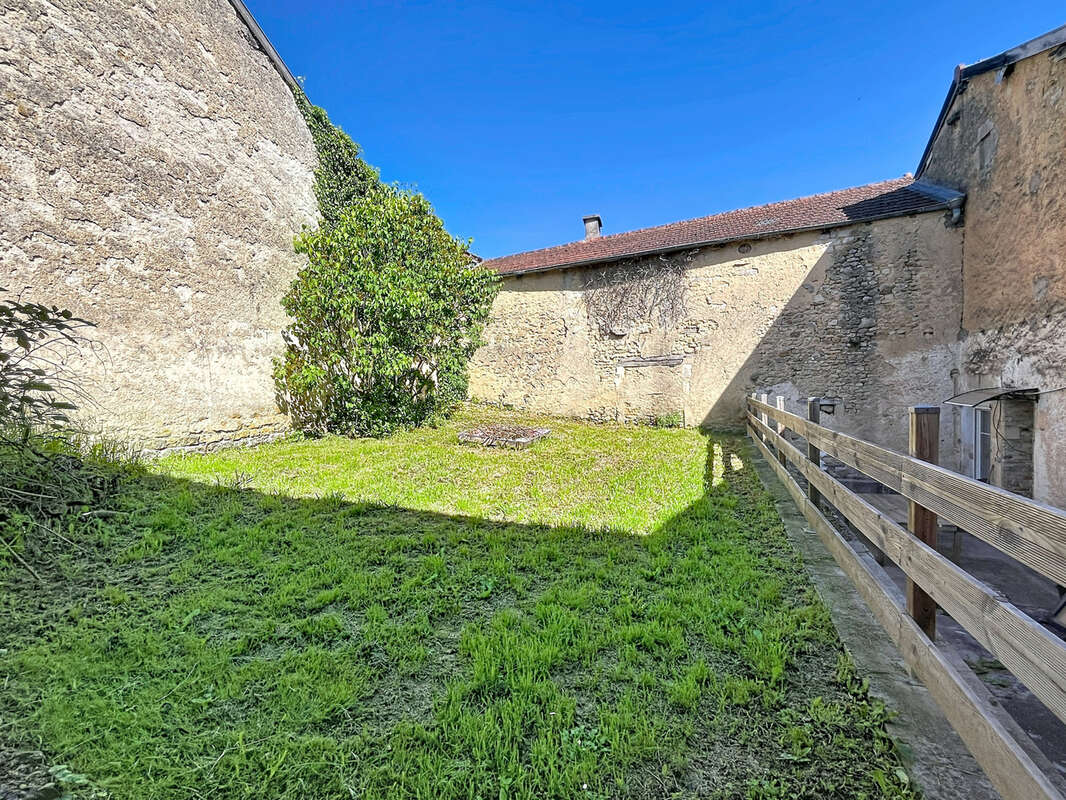 Maison à GEVILLE