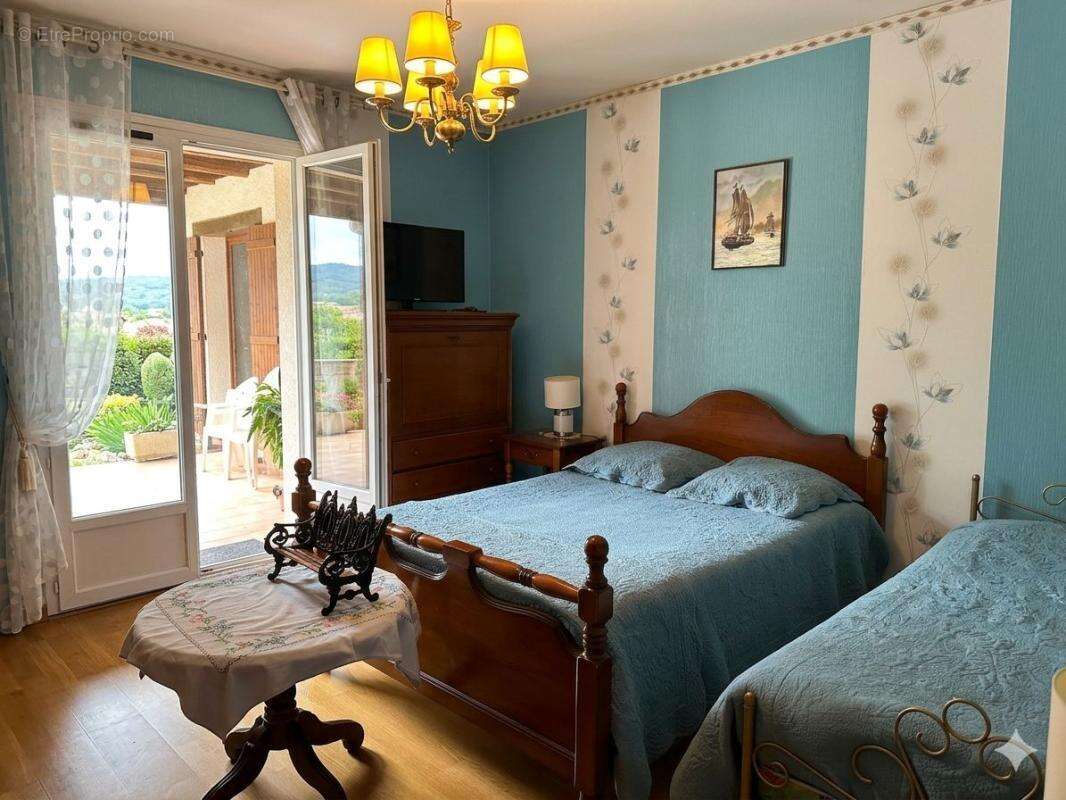 Maison à NOISY-SUR-ECOLE