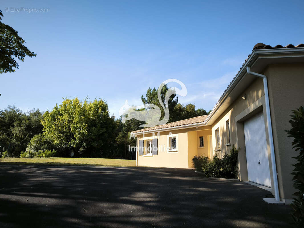 Maison à BELIN-BELIET