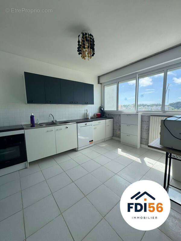 A vendre lorient - appartement 2 pieces 51 m2 - ascenseur - stationnement - photo 2