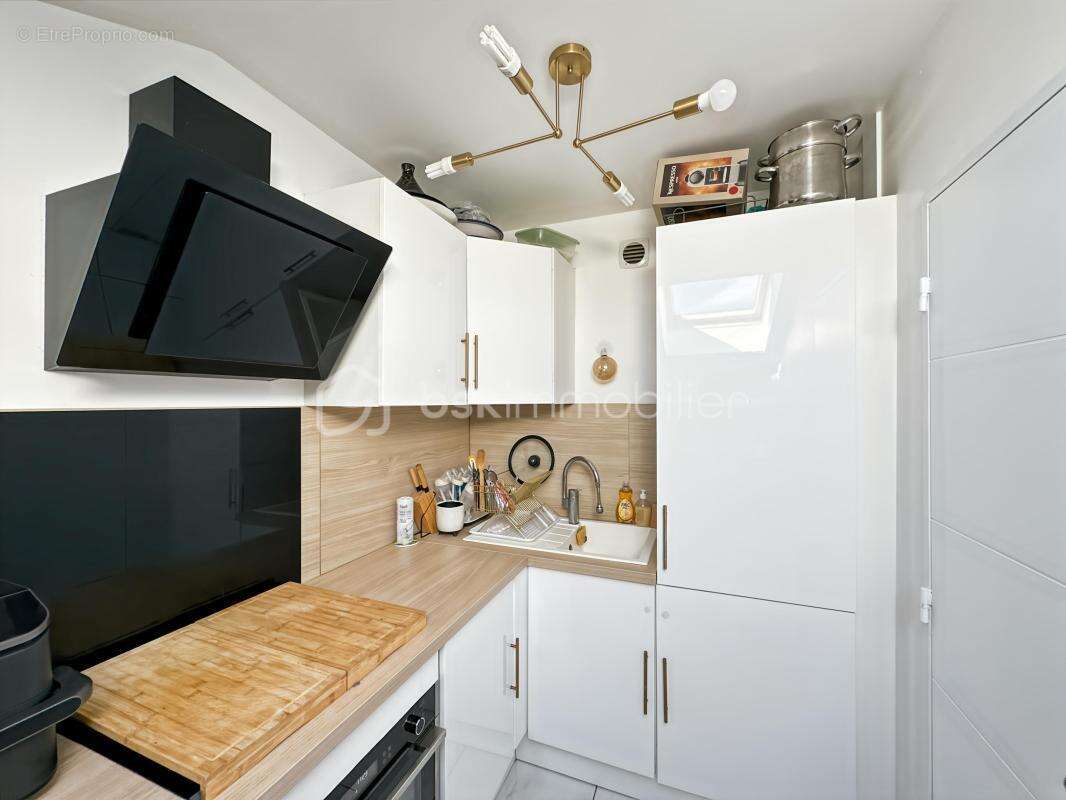 Appartement refait à neuf au dernier étage - photo 3
