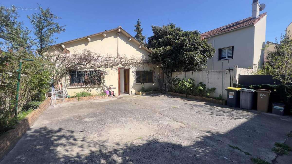 Maison à NEUILLY-PLAISANCE