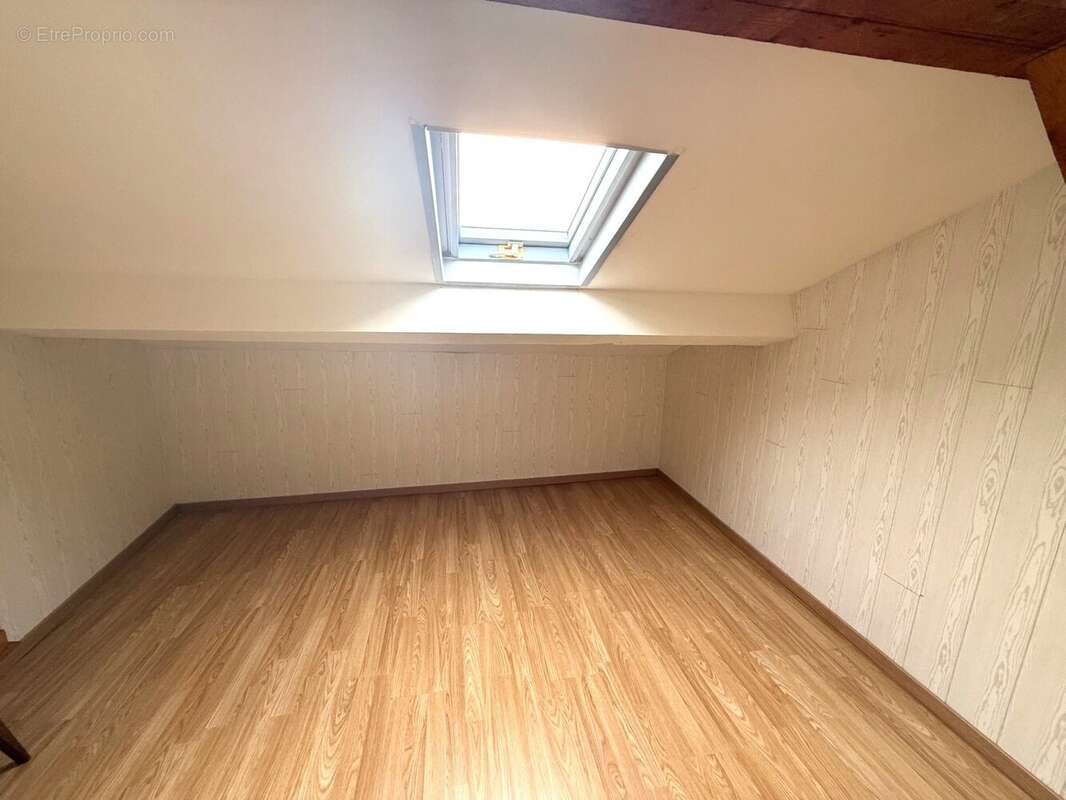 Appartement à ROMANS-SUR-ISERE