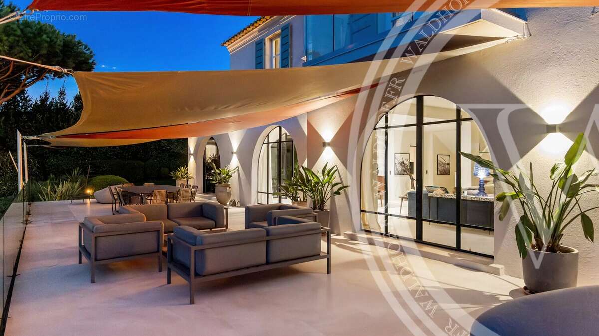 Maison à RAMATUELLE