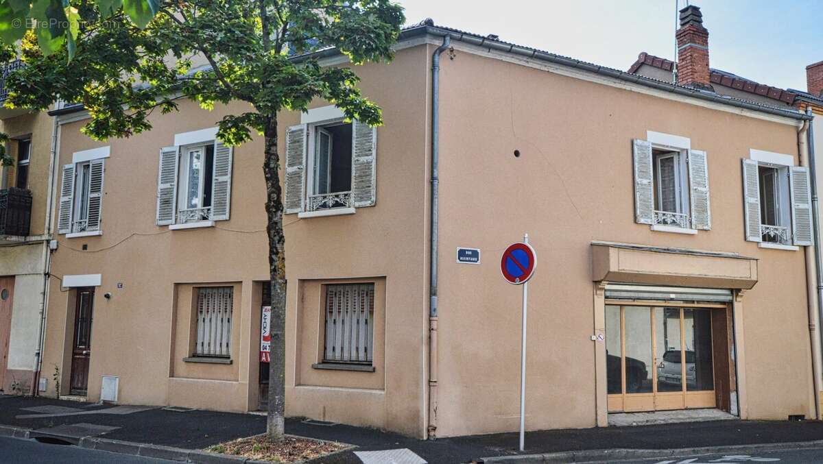 À VENDRE  VICHY - Maison 5 chambres à fort potentiel - photo 9