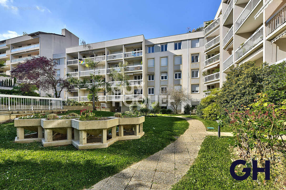 Appartement à LYON-6E