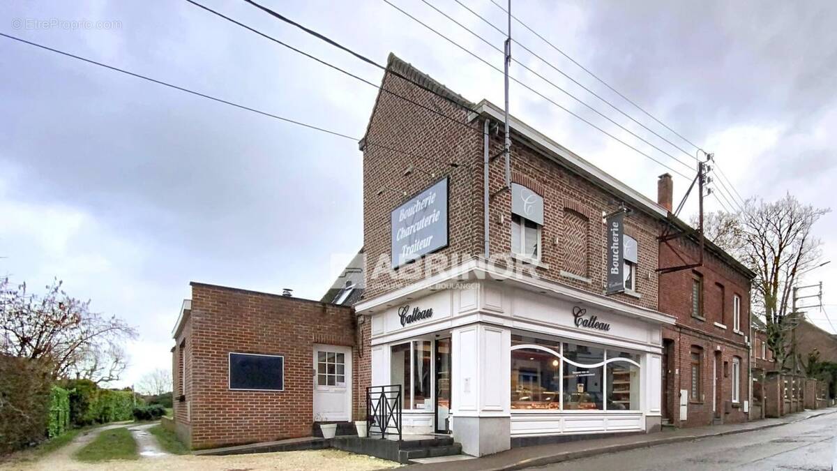 Appartement à NEUVILLE-EN-FERRAIN