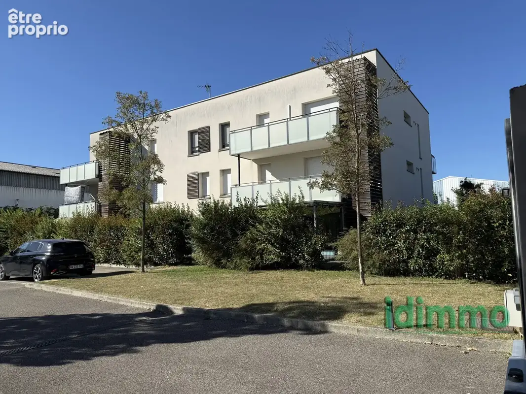 T4 de 74,92 avec Terrasse à MIONS Parking fermée - photo 9