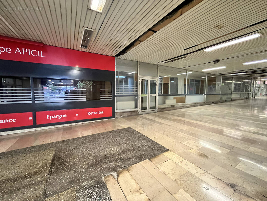 Commerce à SAINT-ETIENNE