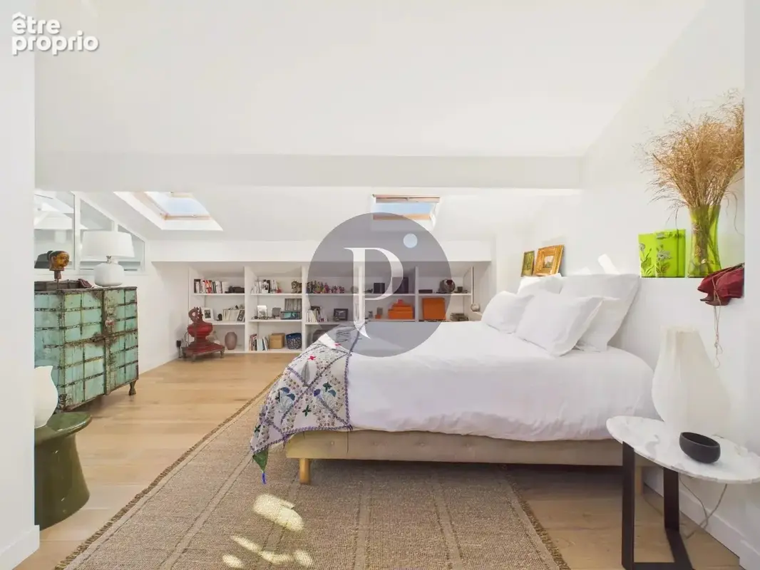 La surprise sous les toits : duplex style loft exceptionnel. - photo 13