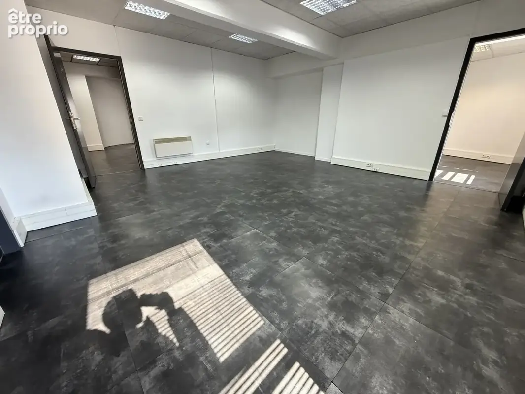Forbach centre-ville   grand f6 de 187 m2   ascenseur   2 parkings   possibilité 2 logements - photo 5