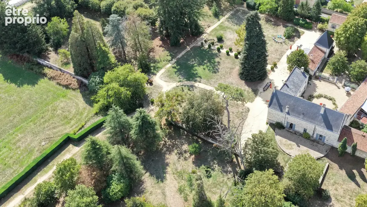Ancienne seigneurie avec chambres d’hôtes, gîte et parc de 3,6 hectares   Nord de la Vienne - photo 17
