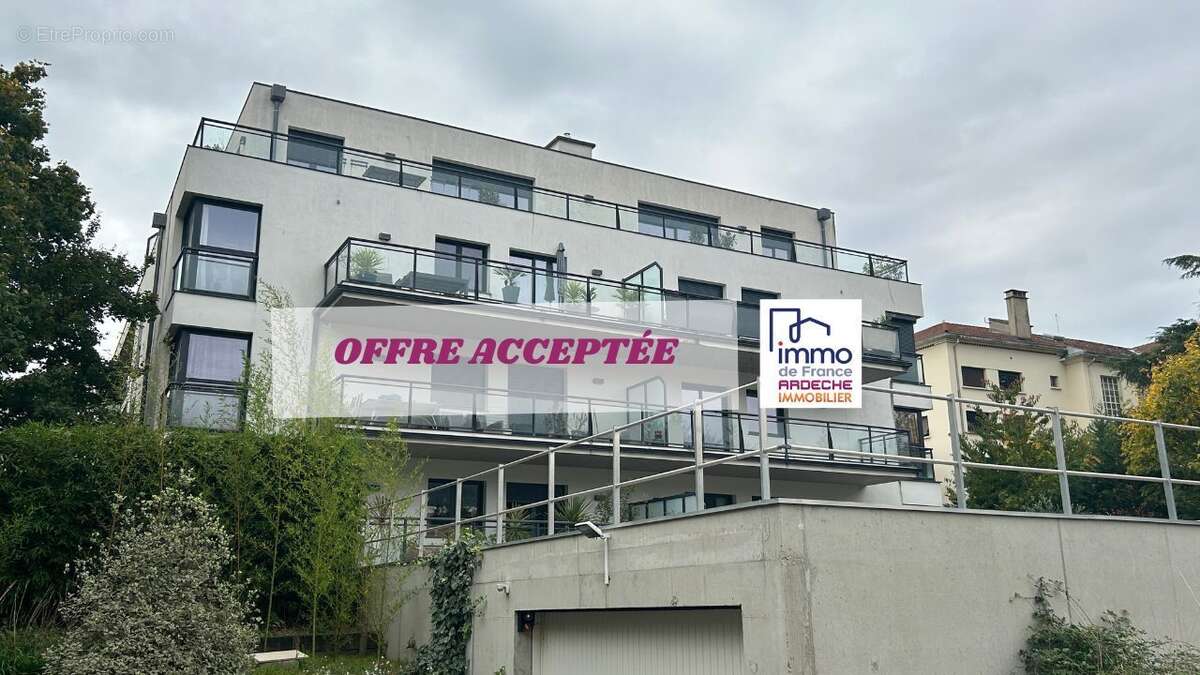 Appartement à PRIVAS