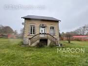 Maison à SAINT-MERD-LA-BREUILLE