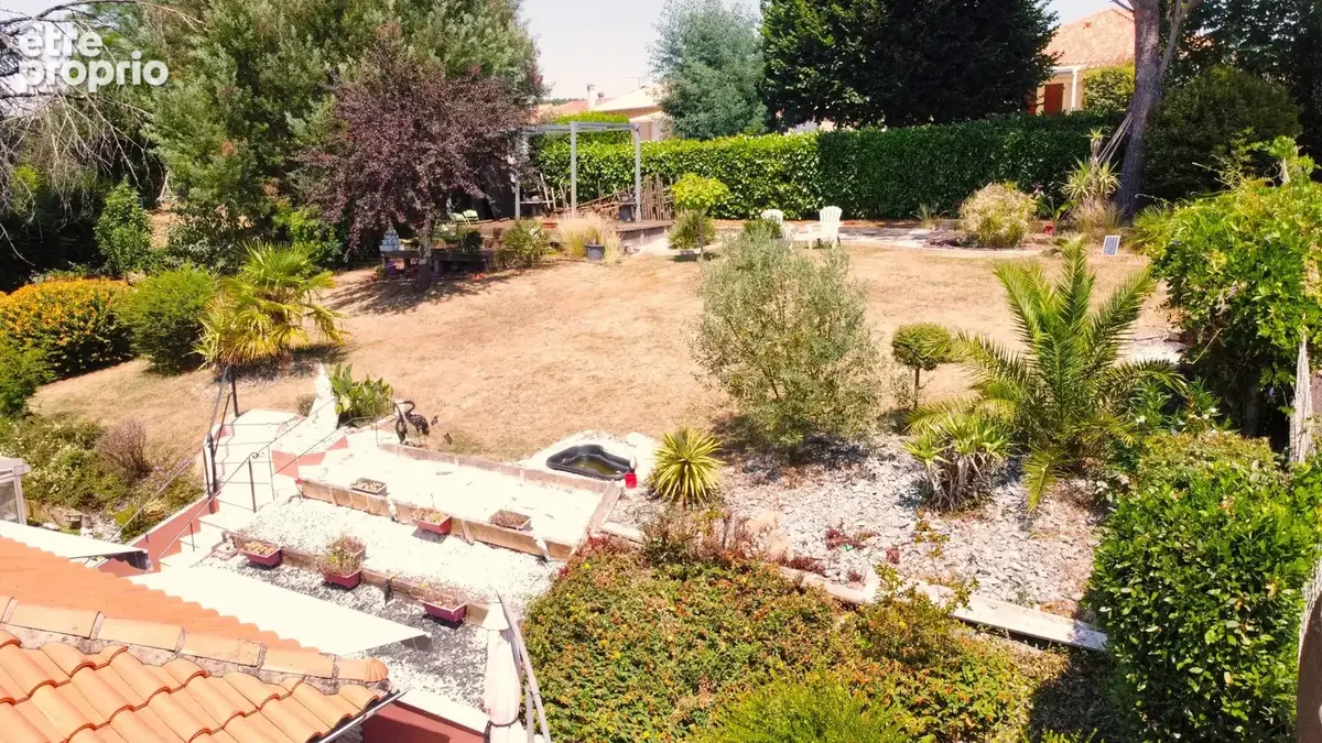 Maison 6 pièces 90 m² à vendre à La Rochefoucauld (16110) - photo 2