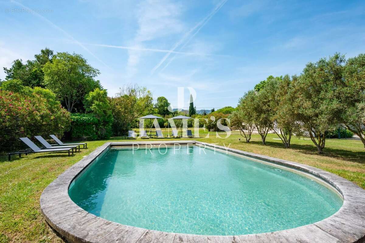 Maison à SAINT-REMY-DE-PROVENCE