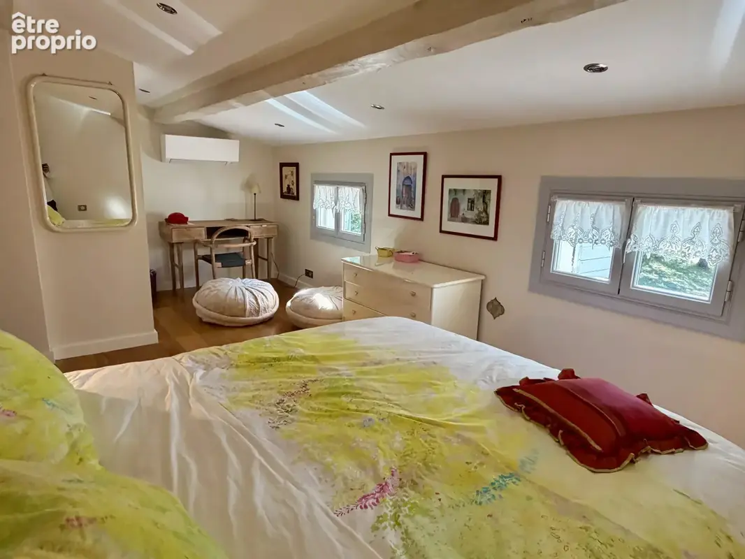 Élégante propriété avec villa principale, mazet en pierres et piscine - photo 52