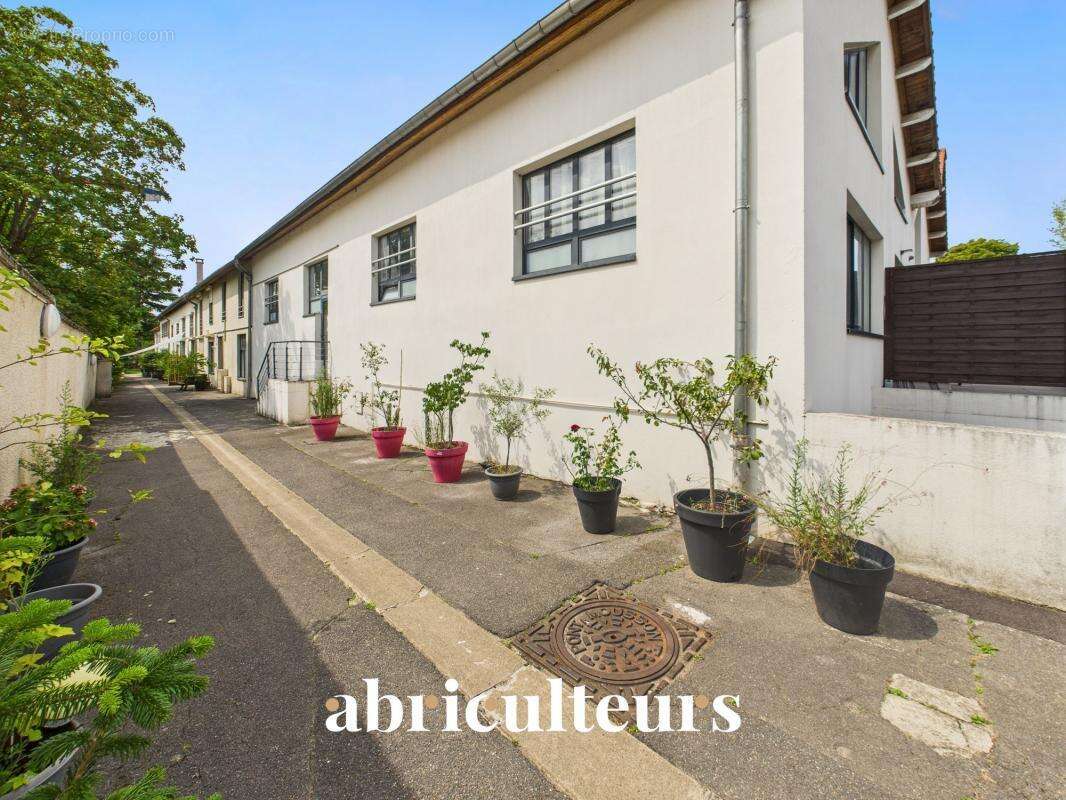 Loft - Spacieux, Lumineux et avec Terrasse en vente dans le centre ville de Champigny-sur-Marne (94500) - photo 11