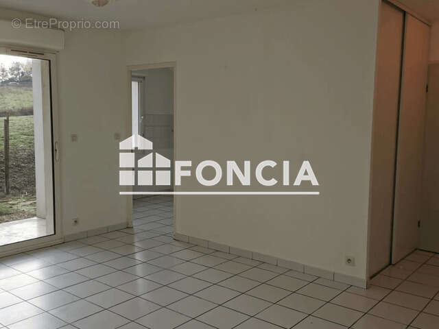 Appartement à PUJOLS