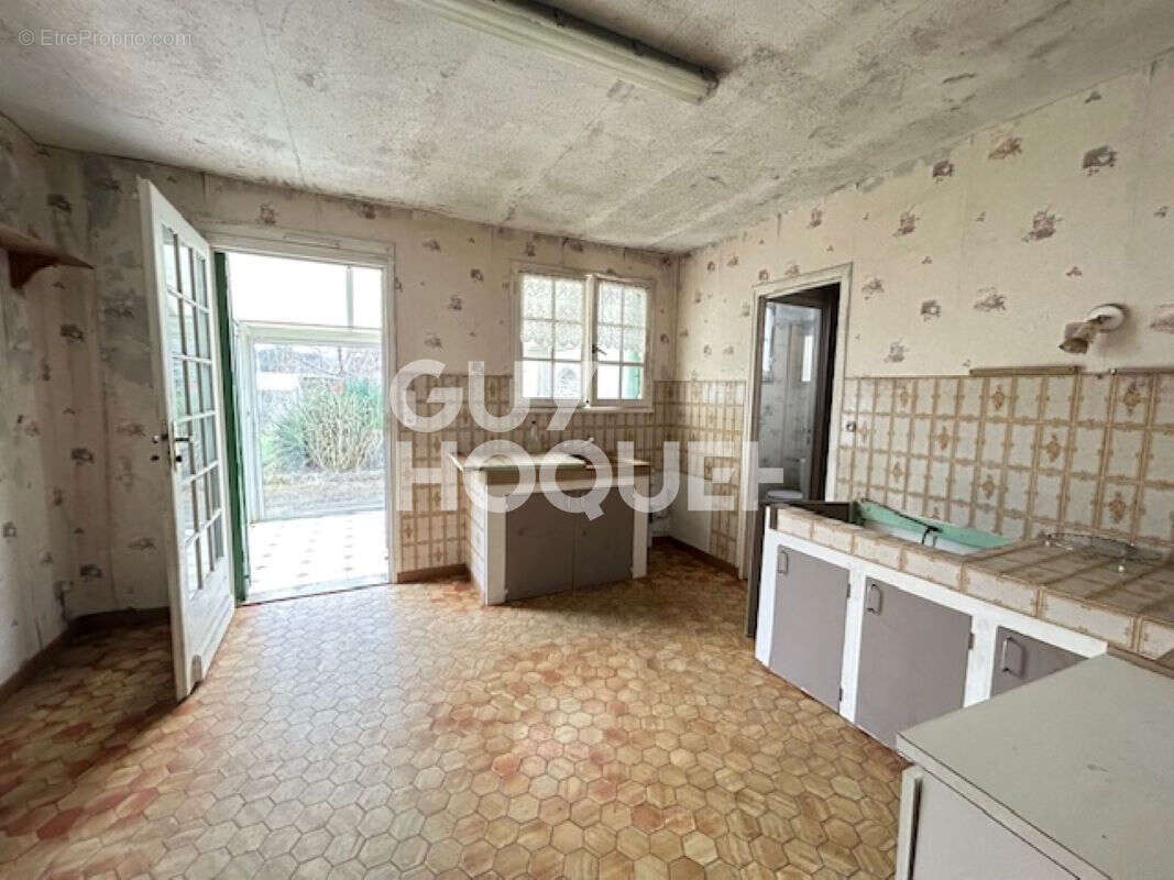 Maison à LACROIX-SAINT-OUEN