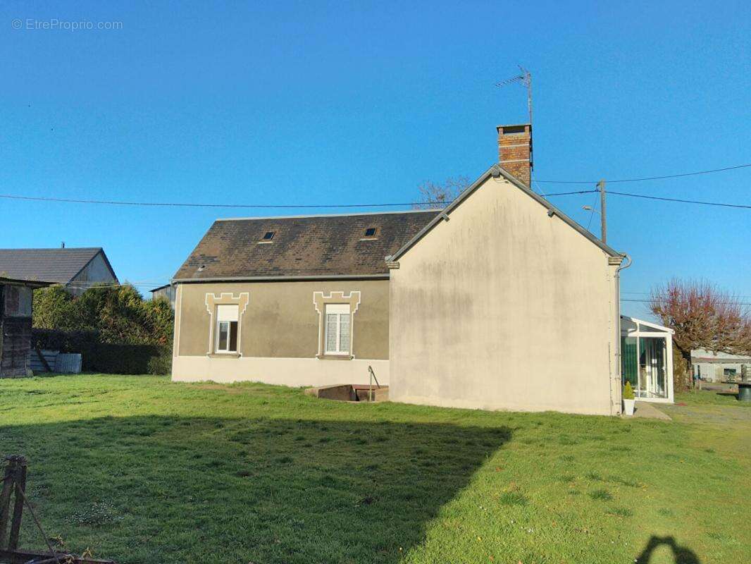 Maison à MONTCHEVRIER