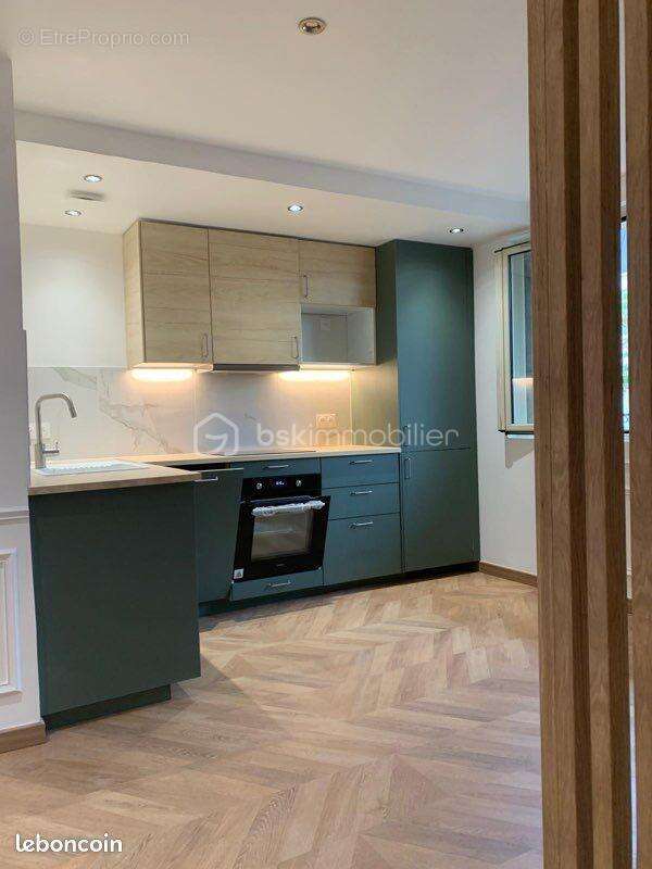 Appartement à FRESNES