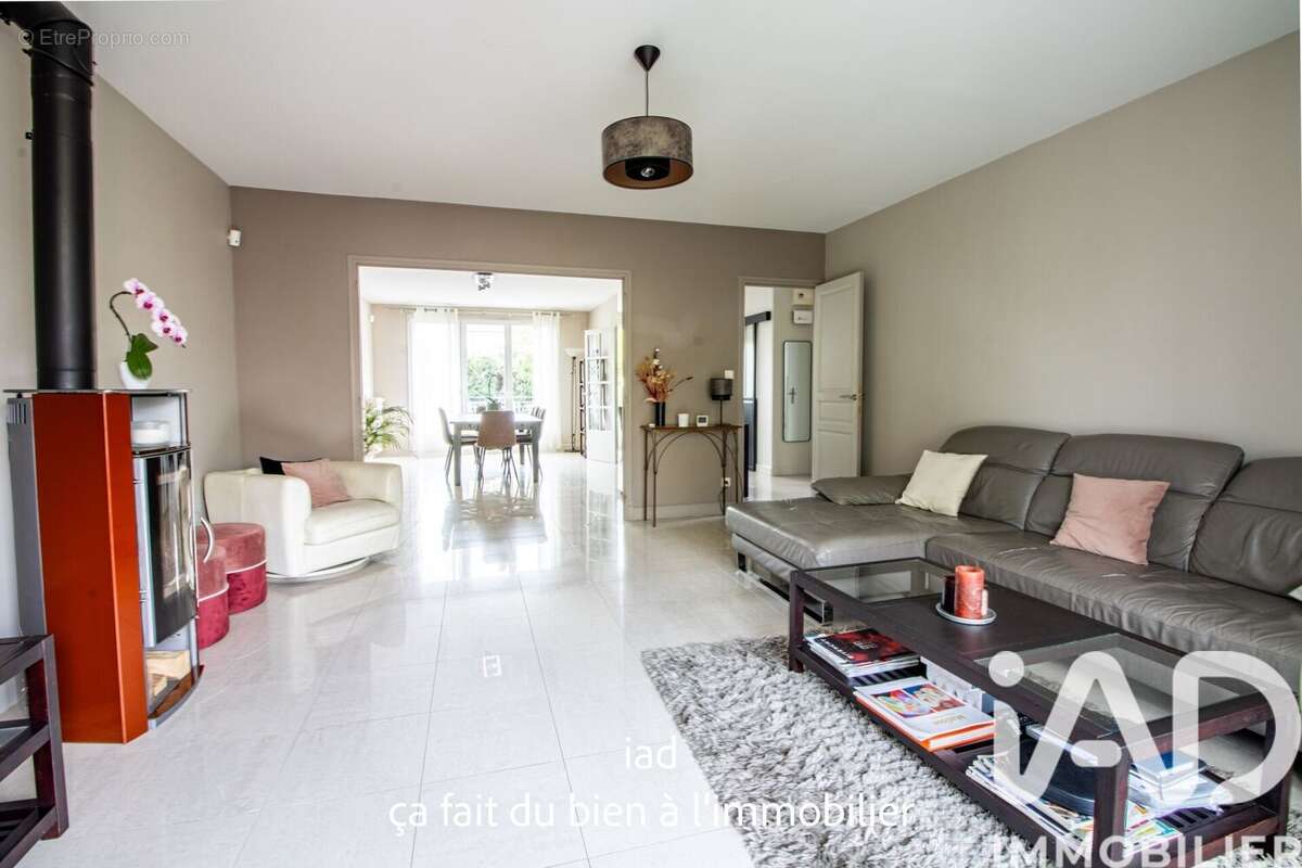 Photo 2 - Maison à RUEIL-MALMAISON