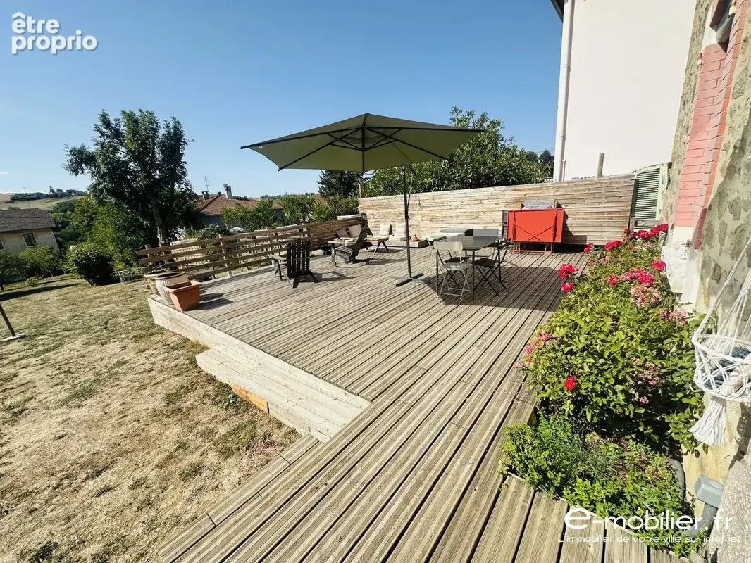 Maison 4 pièces 101 m² à vendre à Regny (42630) - photo 2