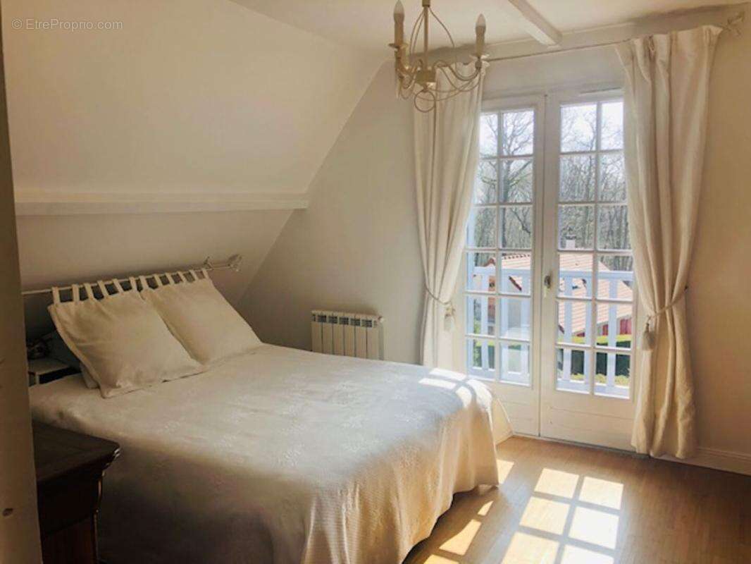 Maison à NOTRE-DAME-DE-GRAVENCHON