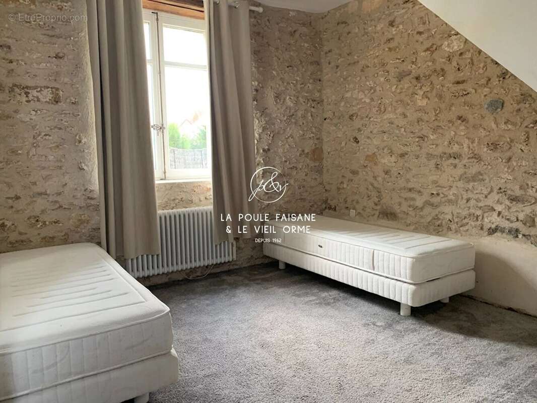 Maison à SAINT-LEGER-EN-YVELINES