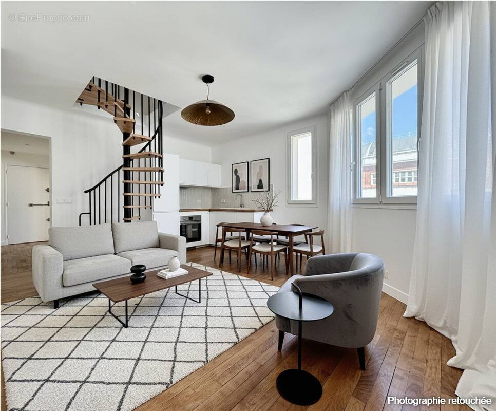 Appartement à PARIS-18E