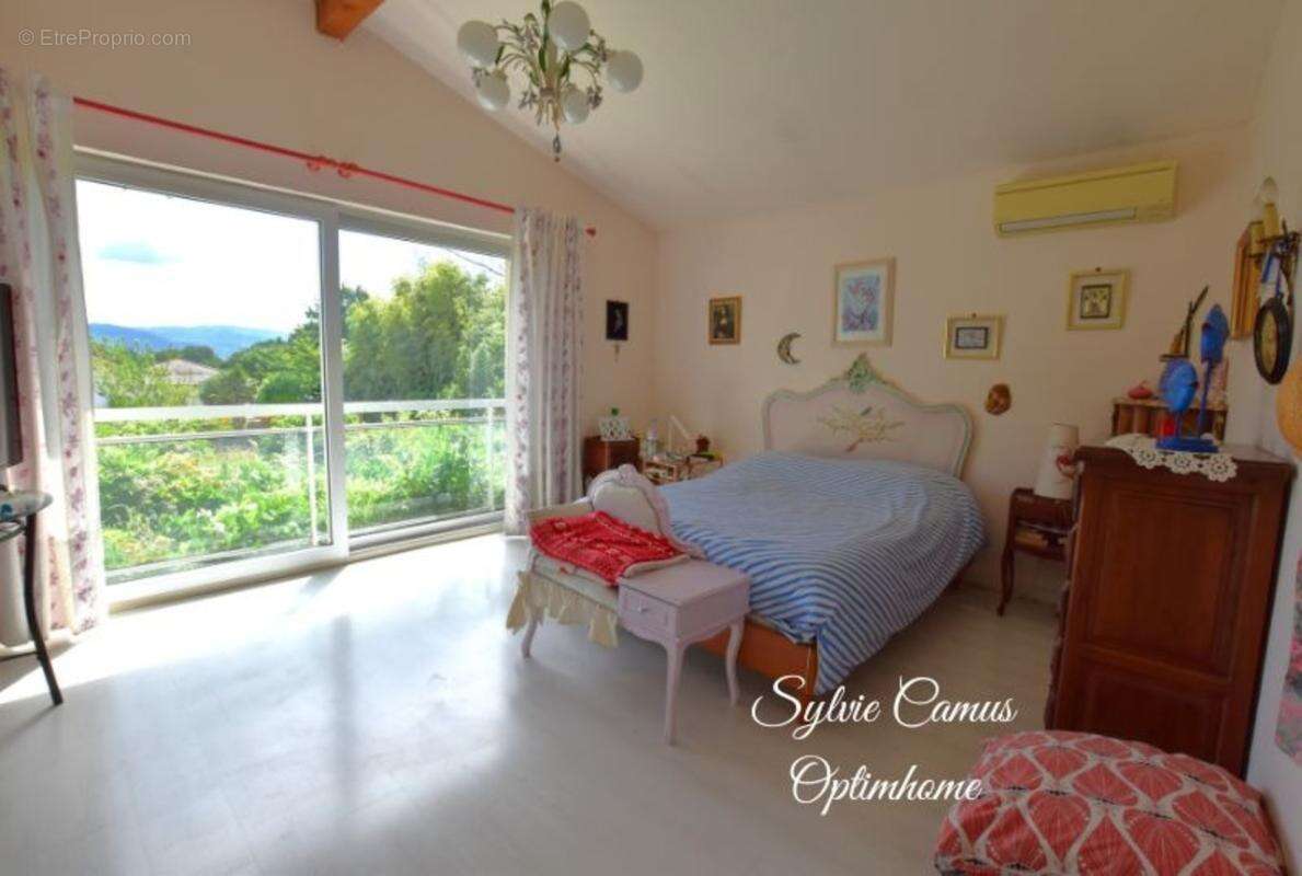 Maison 5 pièces CHAZEY SUR AIN (01) -154 m²-terrain 560m²-à 30 minutes de Lyon - photo 2