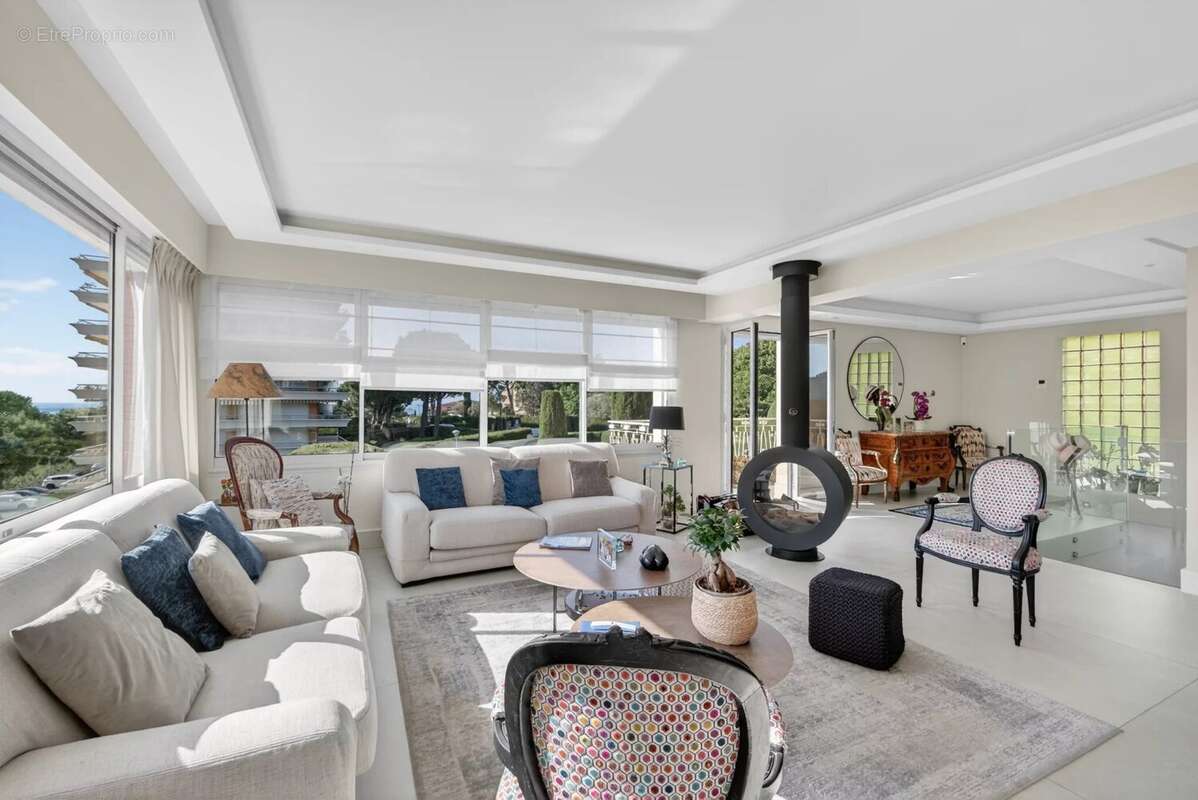 Appartement à LE CANNET
