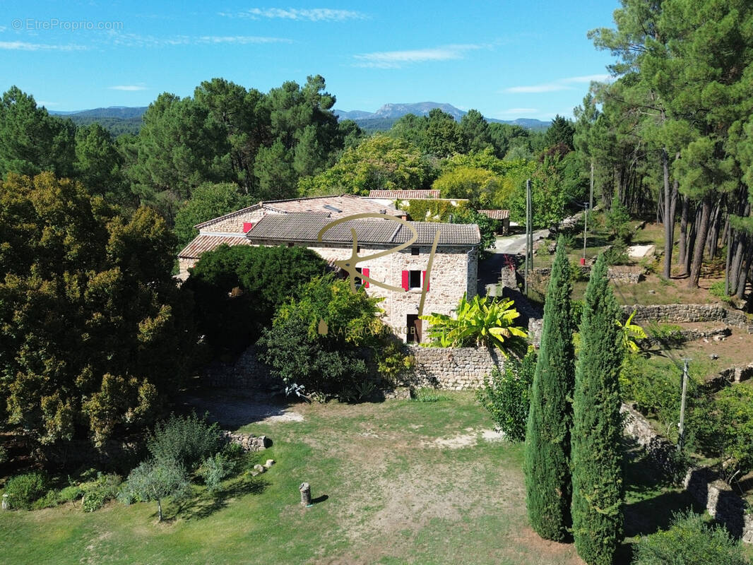 Maison à RUOMS