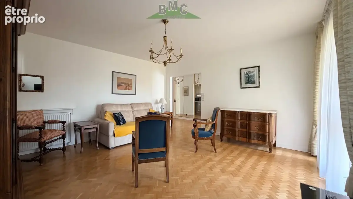 Appartement à LE PLESSIS-BOUCHARD
