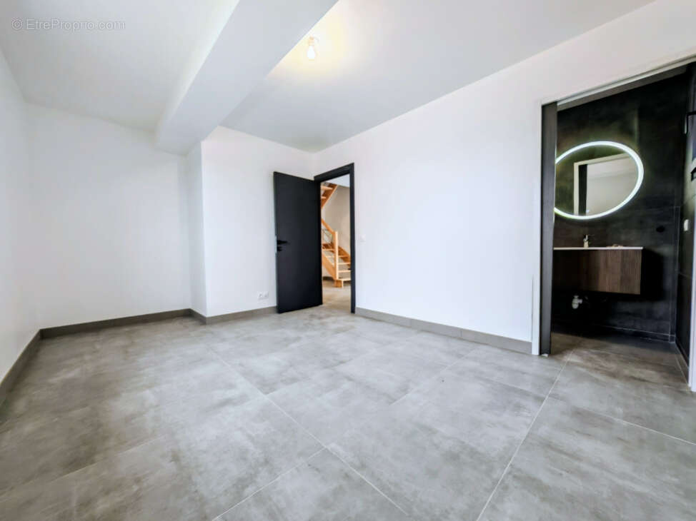 Maison à EVRECY