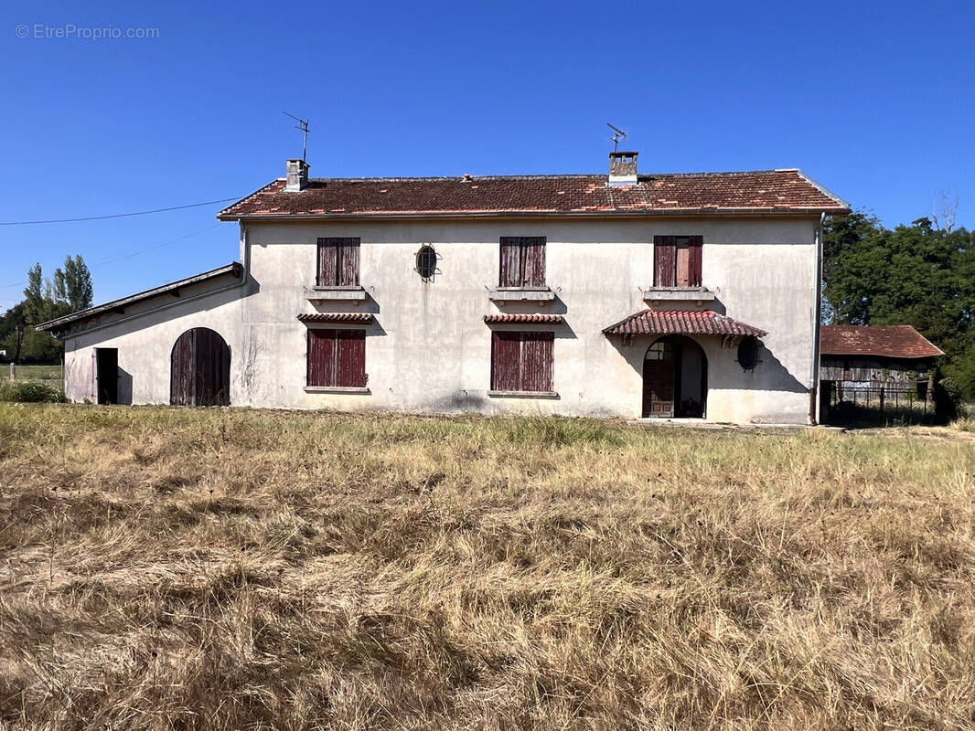 Maison à SAINT-SULPICE-ET-CAMEYRAC