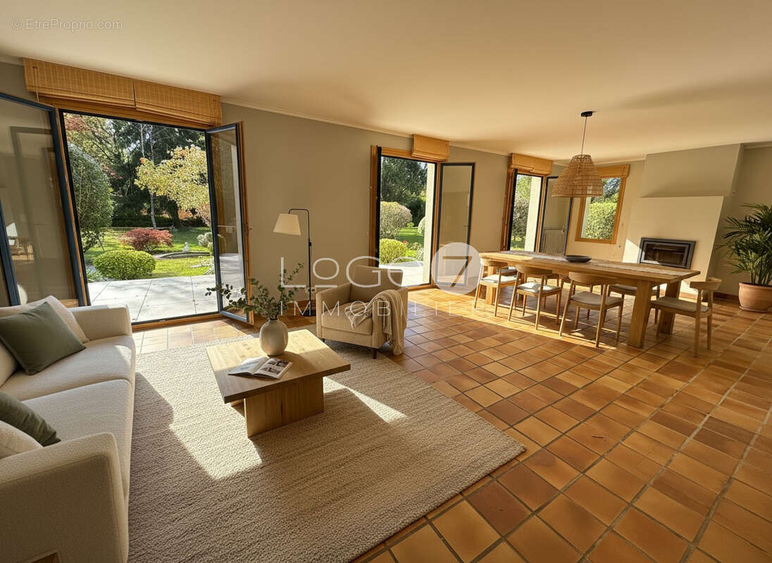 Maison avec vie de plain-pied sur un magnifique parc paysagé - photo 5