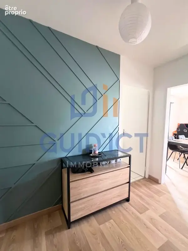 ONET-LE-CHÂTEAU — T4 rénové de 93,97 m2, DPE B, deux balcons et stationnement sécurisé - photo 7