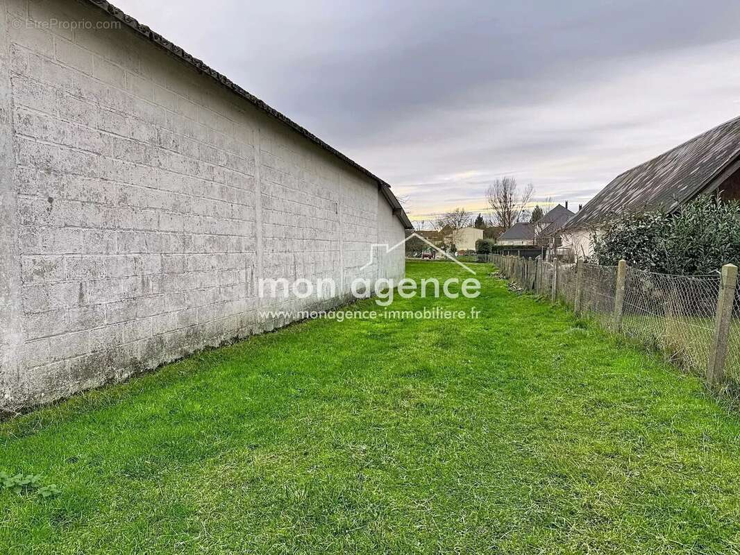 Terrain à BOOS
