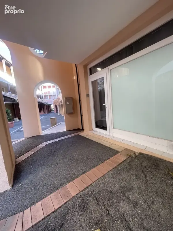 83700 saint raphael appartement t1/2 vue mer rdc piscines - photo 12