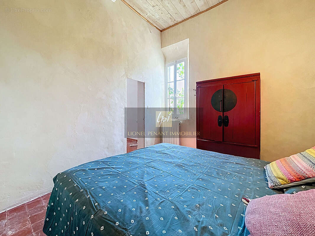 Maison à PERNES-LES-FONTAINES