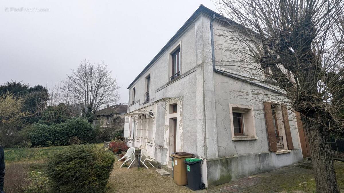 Maison à MONTMORENCY