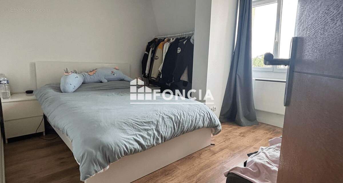 Appartement à SAINTE-GENEVIEVE-DES-BOIS